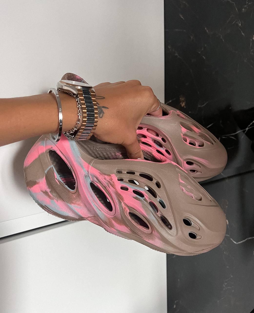 Foam Runner MX Sand Grey