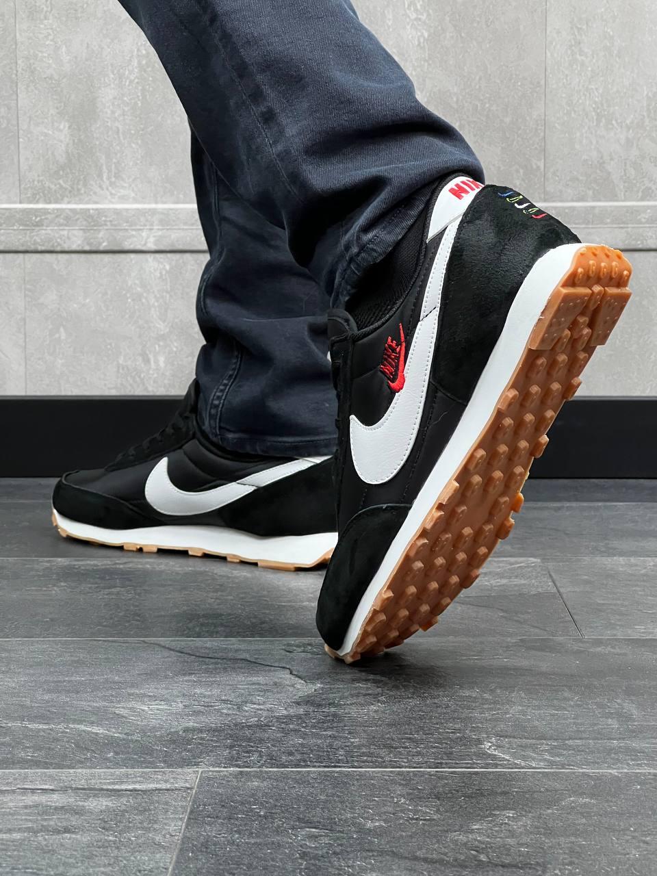 Nike Tailwind Black White