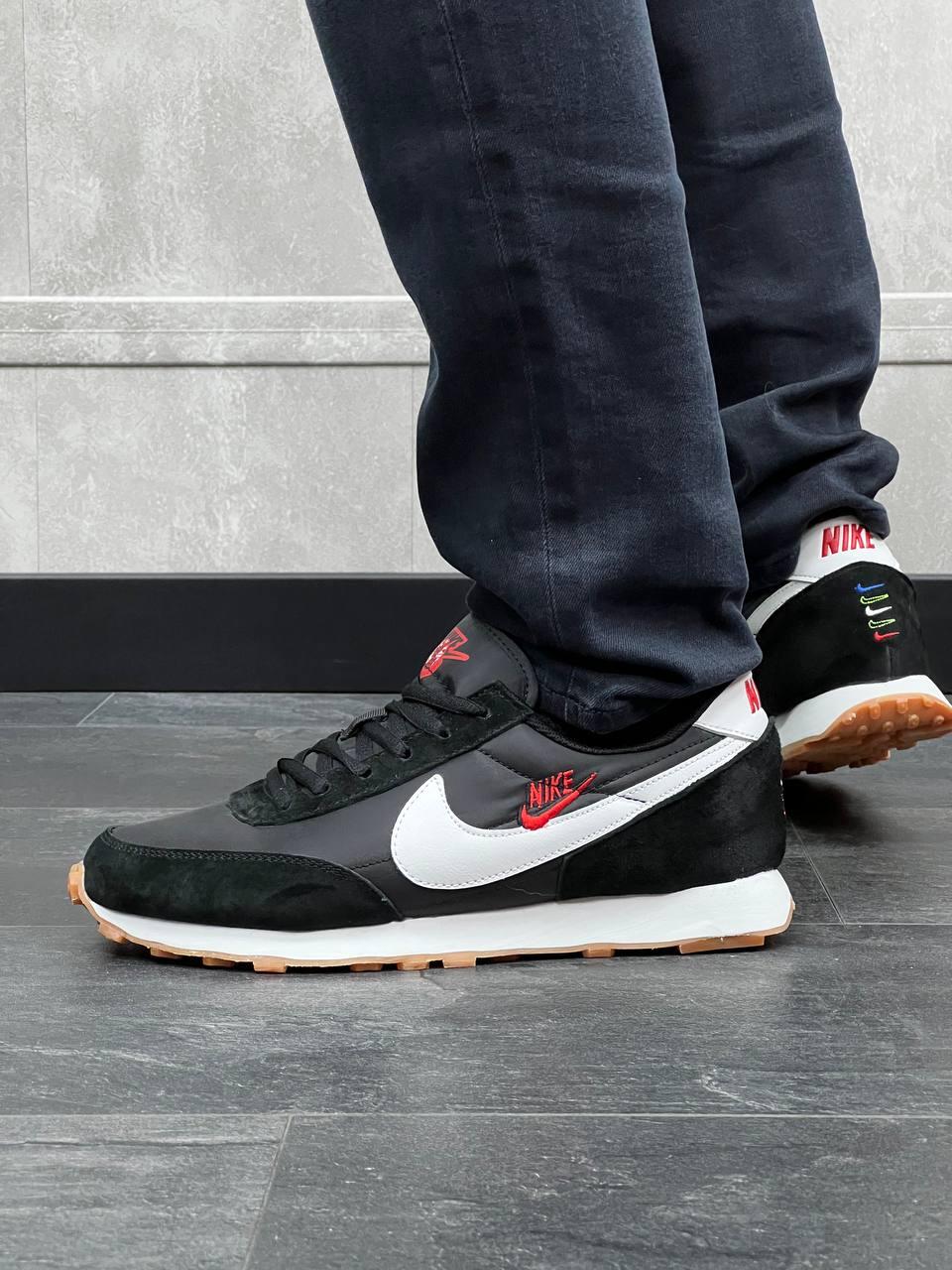 Nike Tailwind Black White