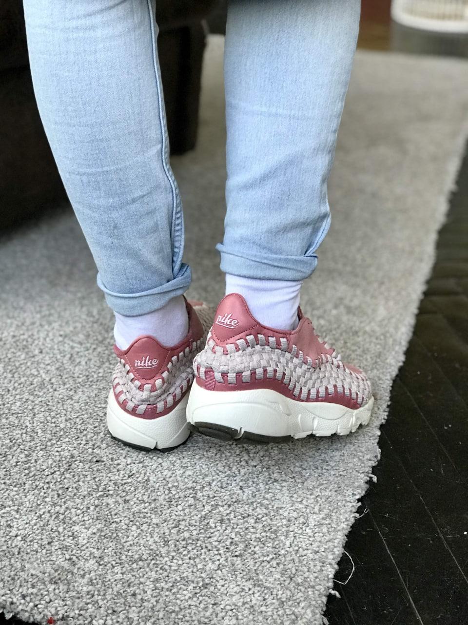 Nike Footscape Woven Pink White