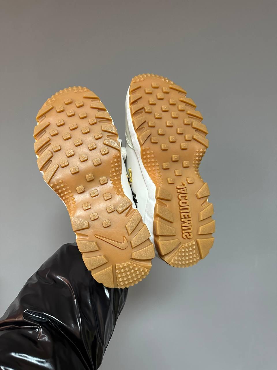 Nike Humara LX Jacquemus Light Bone Gold