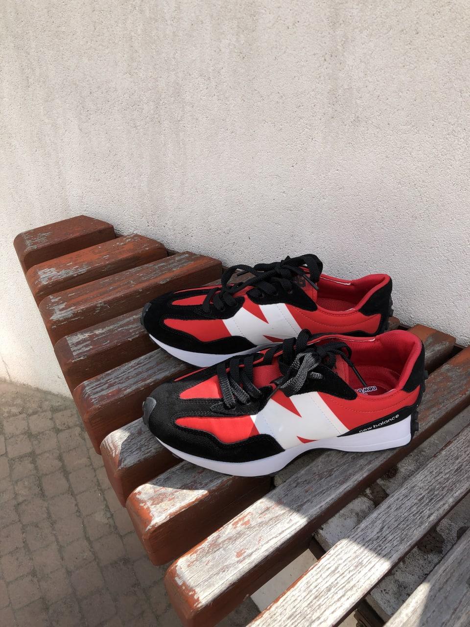 New Balance 327 Black White Red