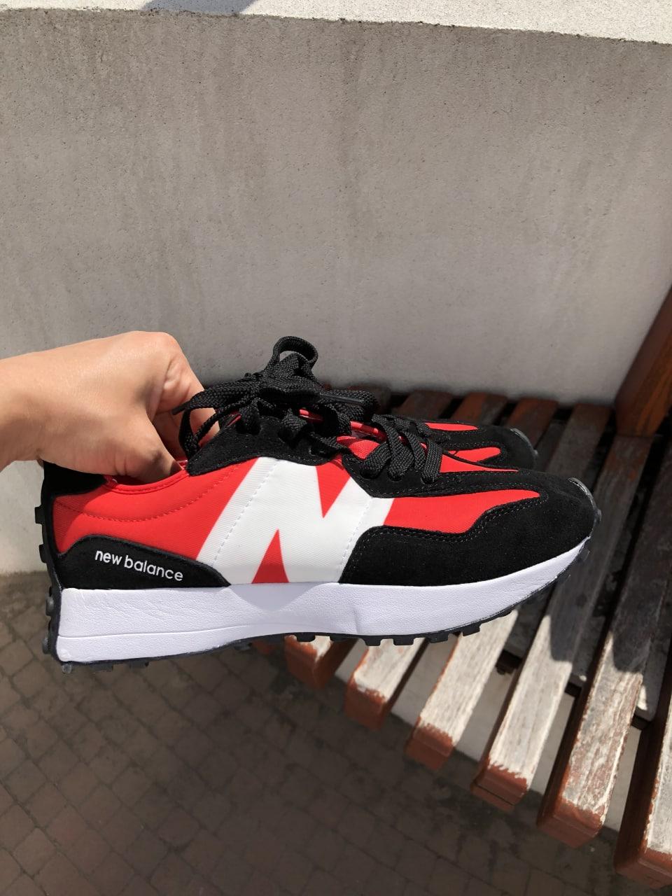 New Balance 327 Black White Red