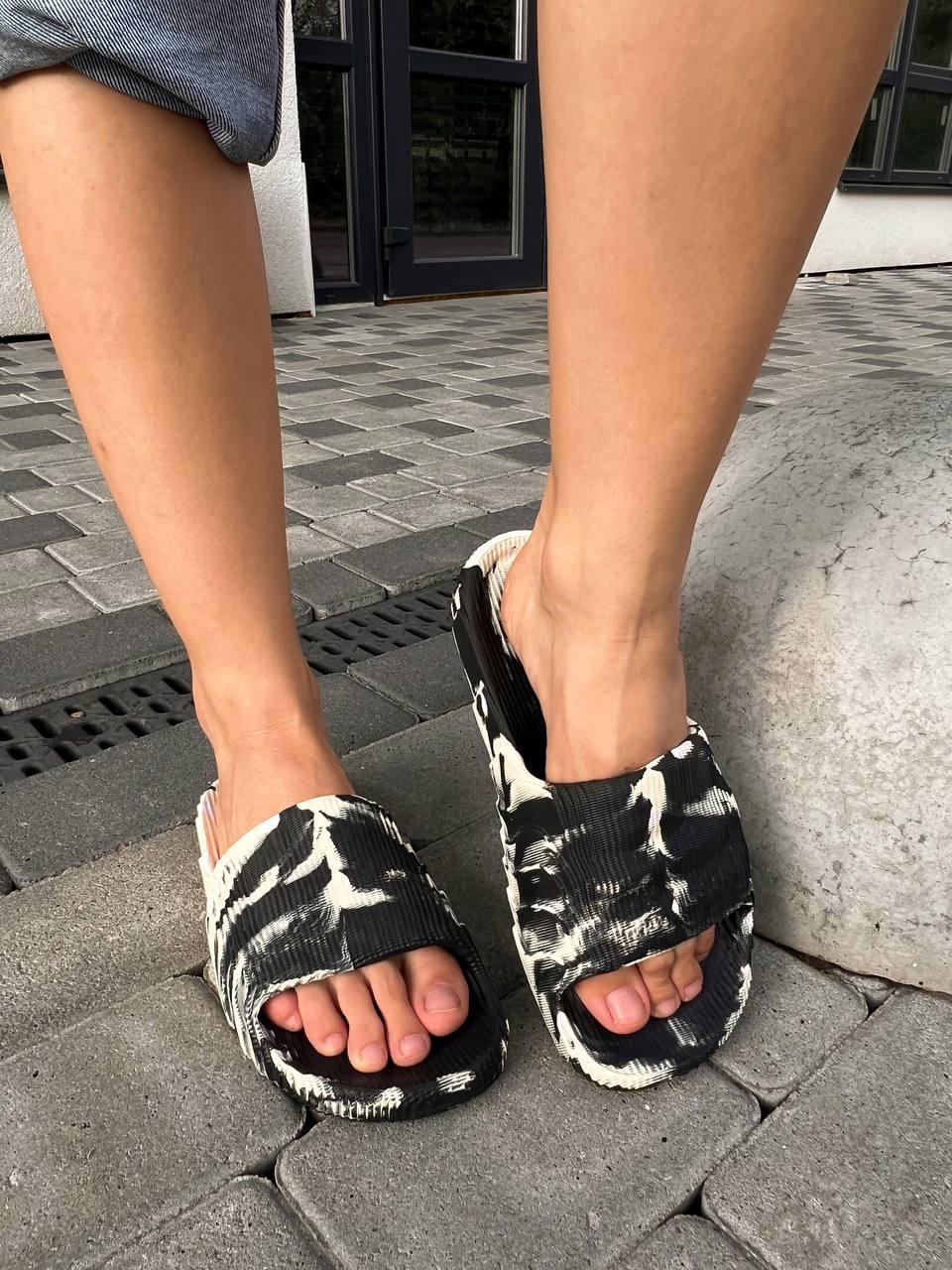 Adidas Adilette Slide Carbon Black Matte