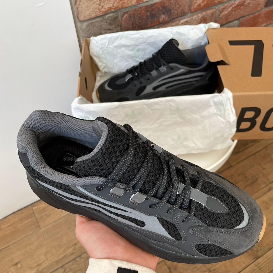 Adidas Yeezy Boost 700 V2 No Logo Grey