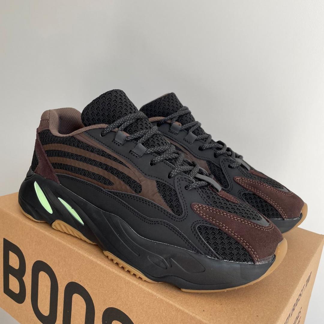 Adidas Yeezy Boost 700 V2 No Logo Brown
