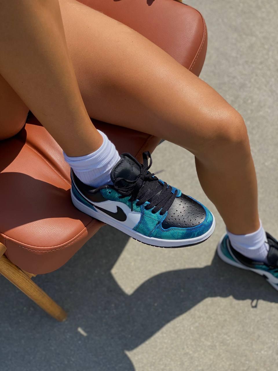 Nike Air Jordan Retro 1 Low Tie Dye
