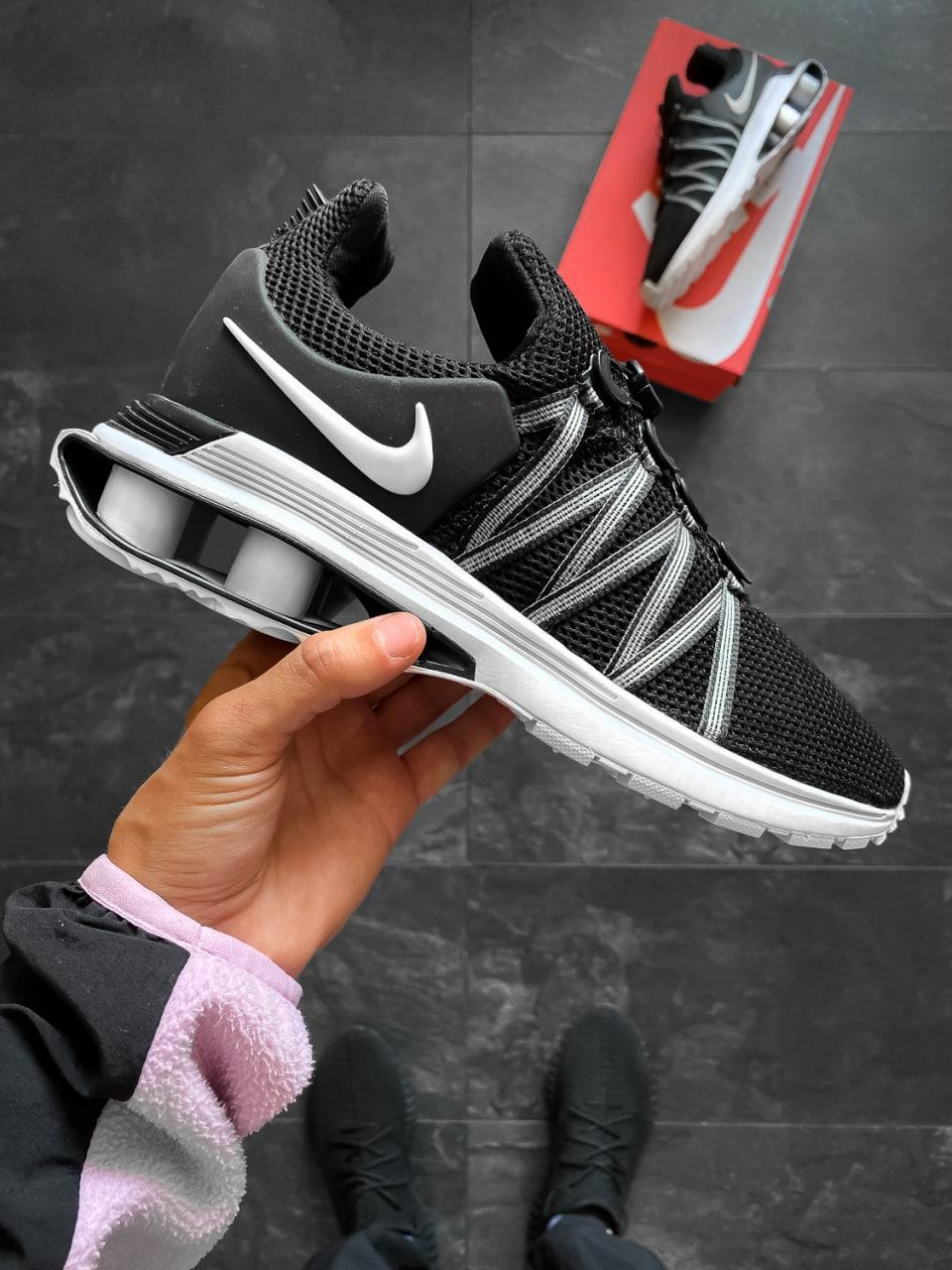 Nike Shox Gravity