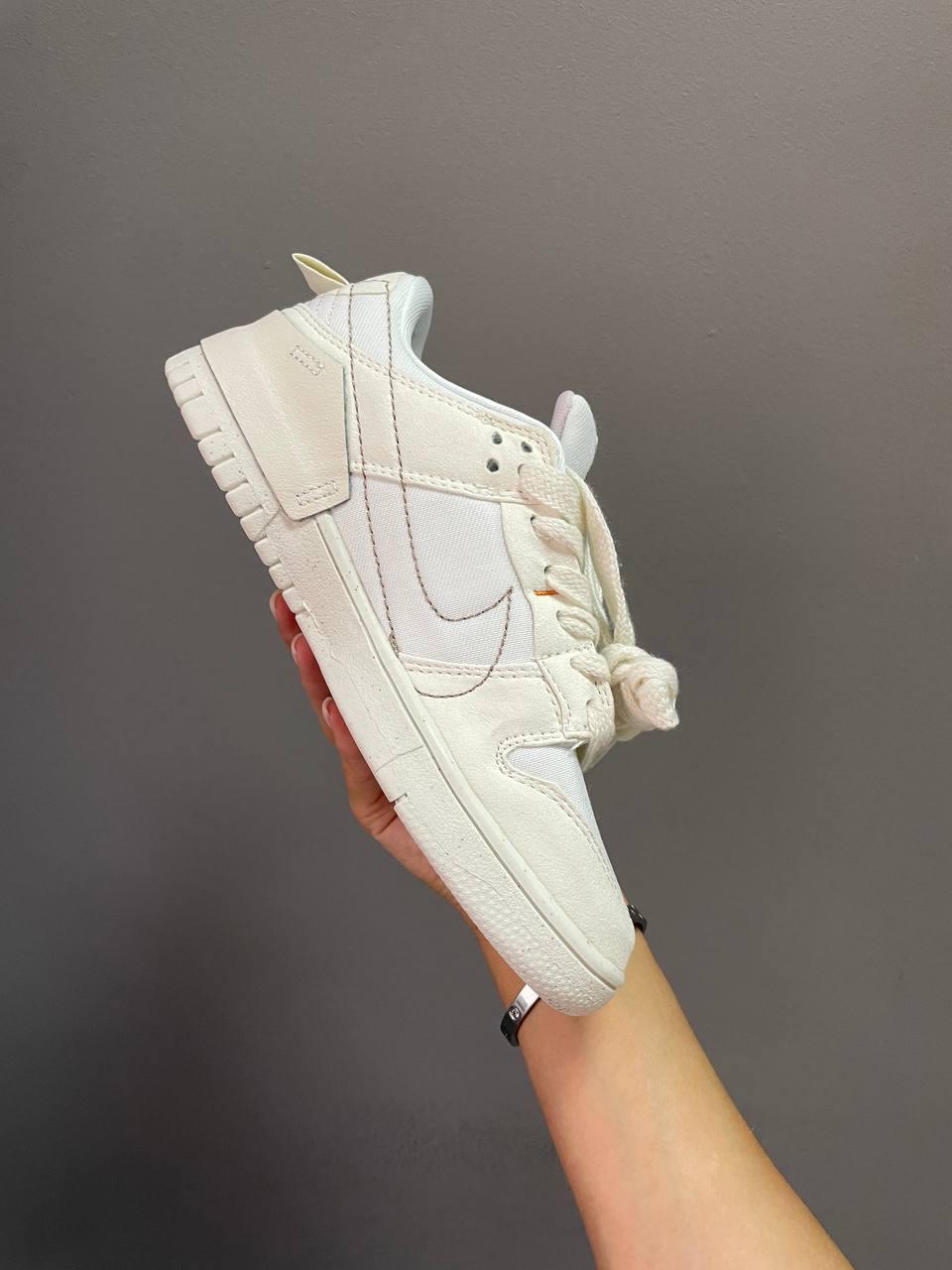 Nike SB Dunk Pale Ivory Pink