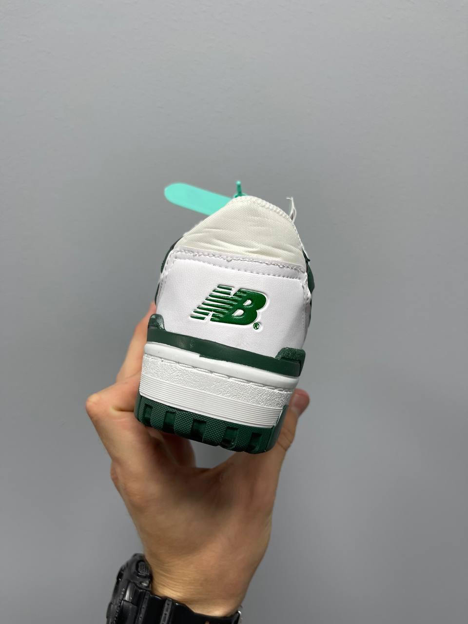 New Balance 550 Green Logo