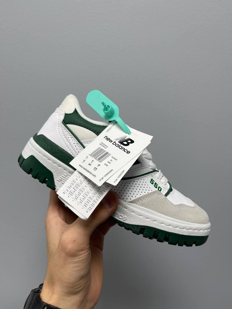 New Balance 550 Green Logo