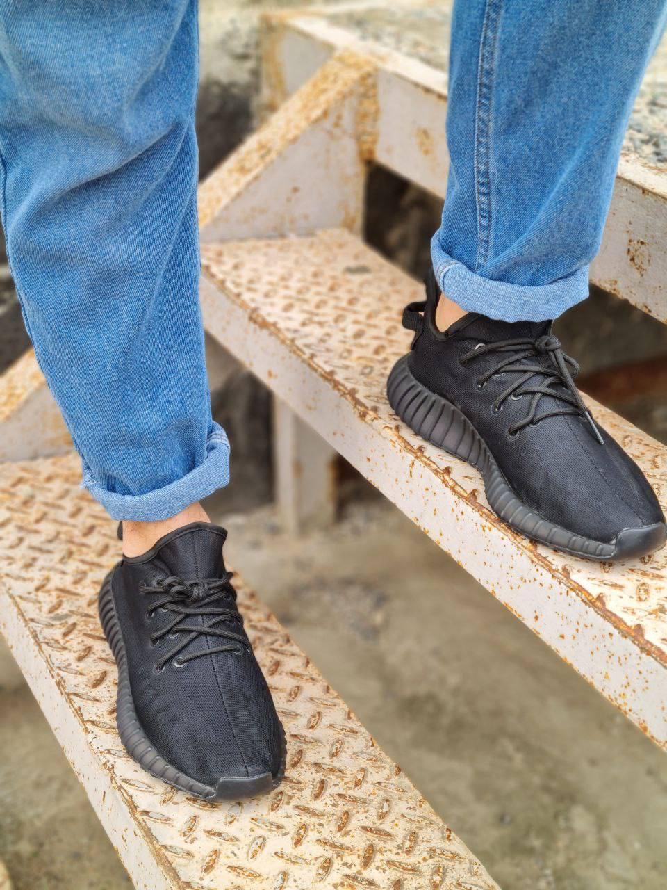 Adidas Yeezy Boost 350 Mono Black v2