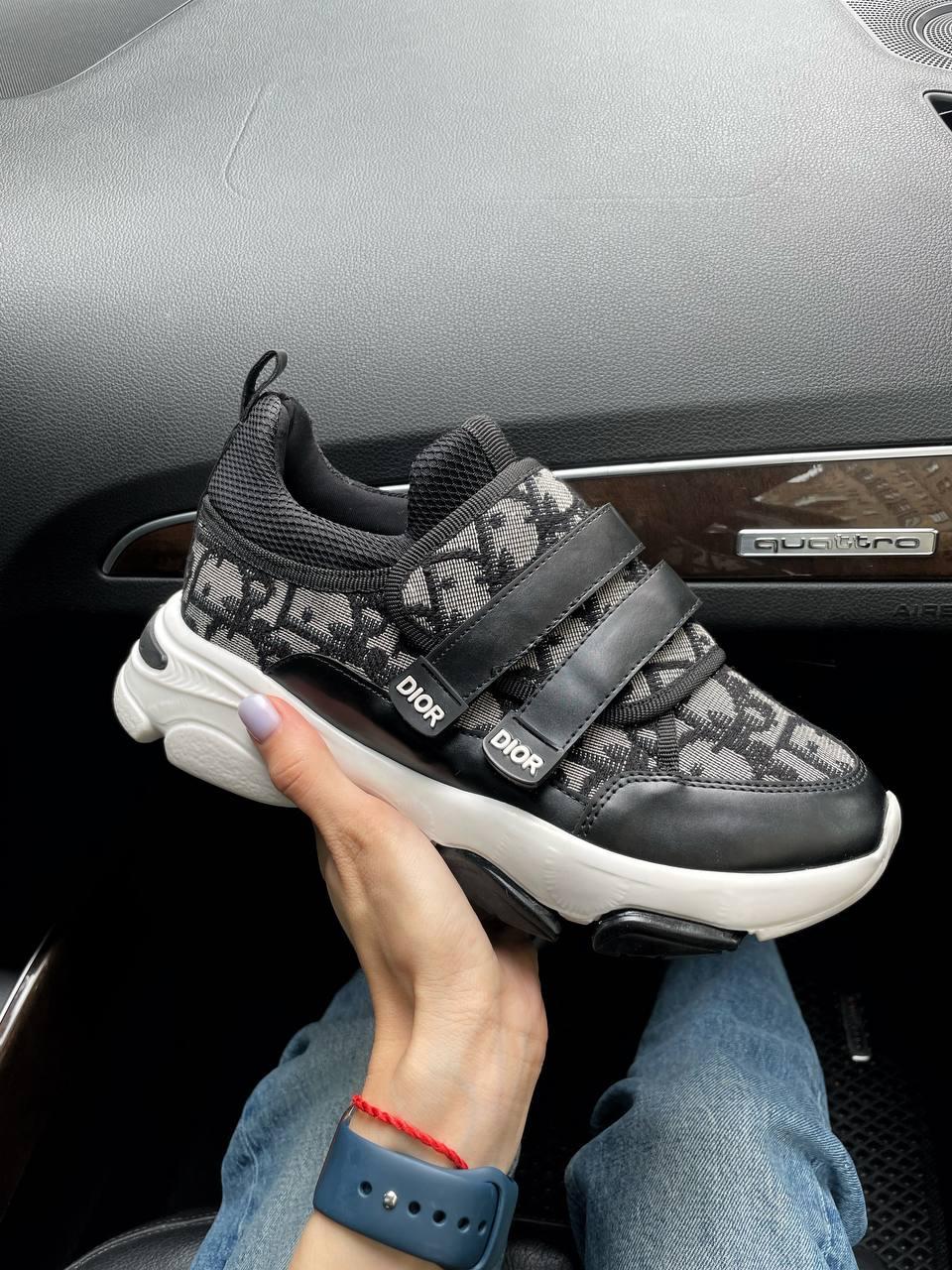 Christian Dior D-Wander Black White