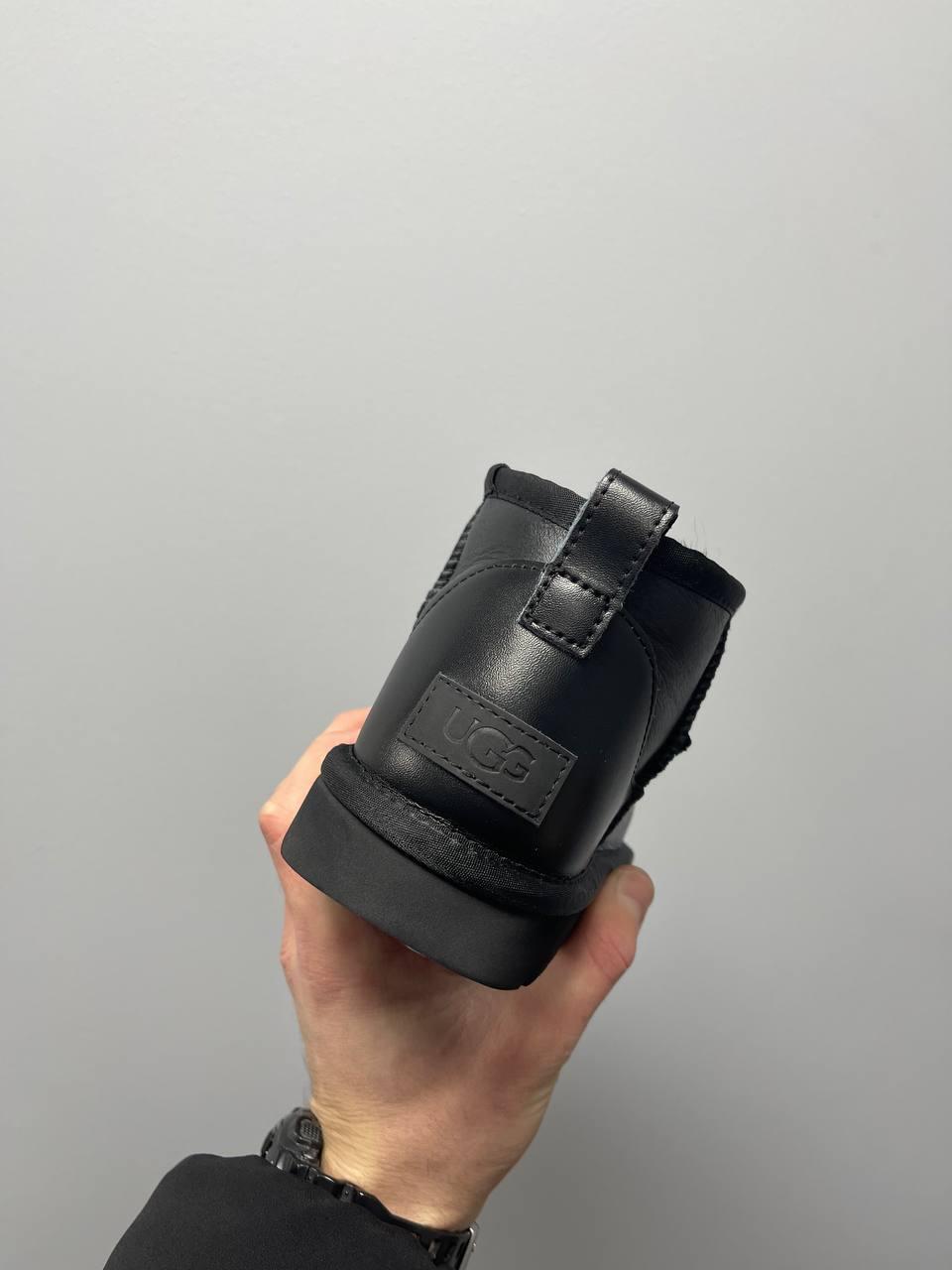 Ugg Ultra Mini Black Leather