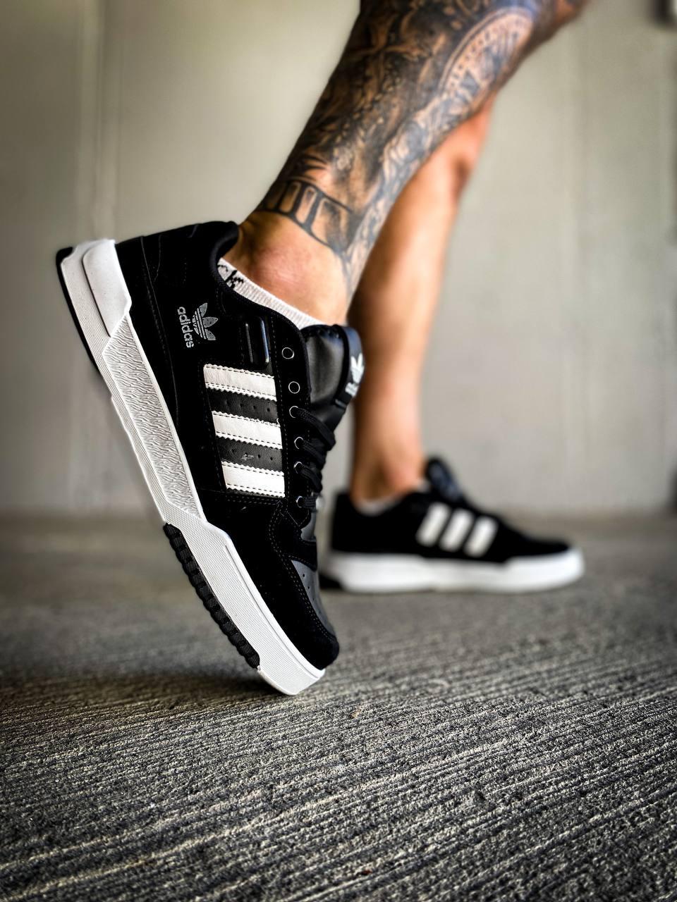 Adidas Forum White Black v2