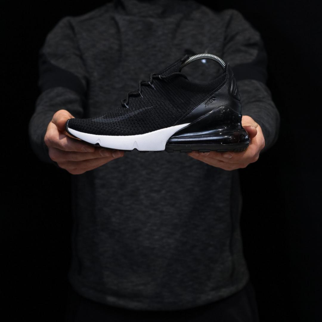 Nike Air Max 270 Flyknit Black White