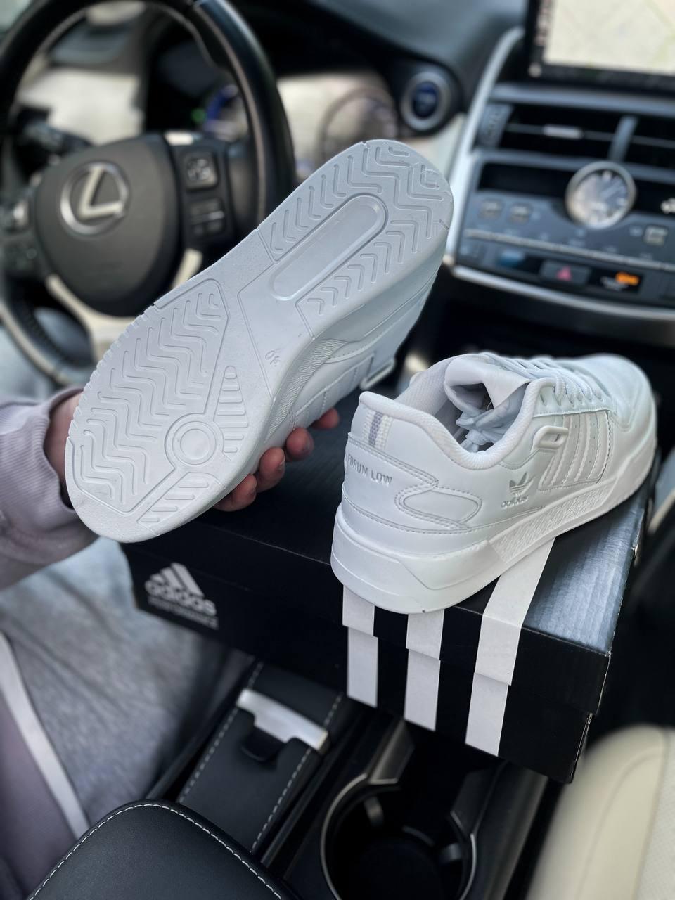 Adidas Forum White v2