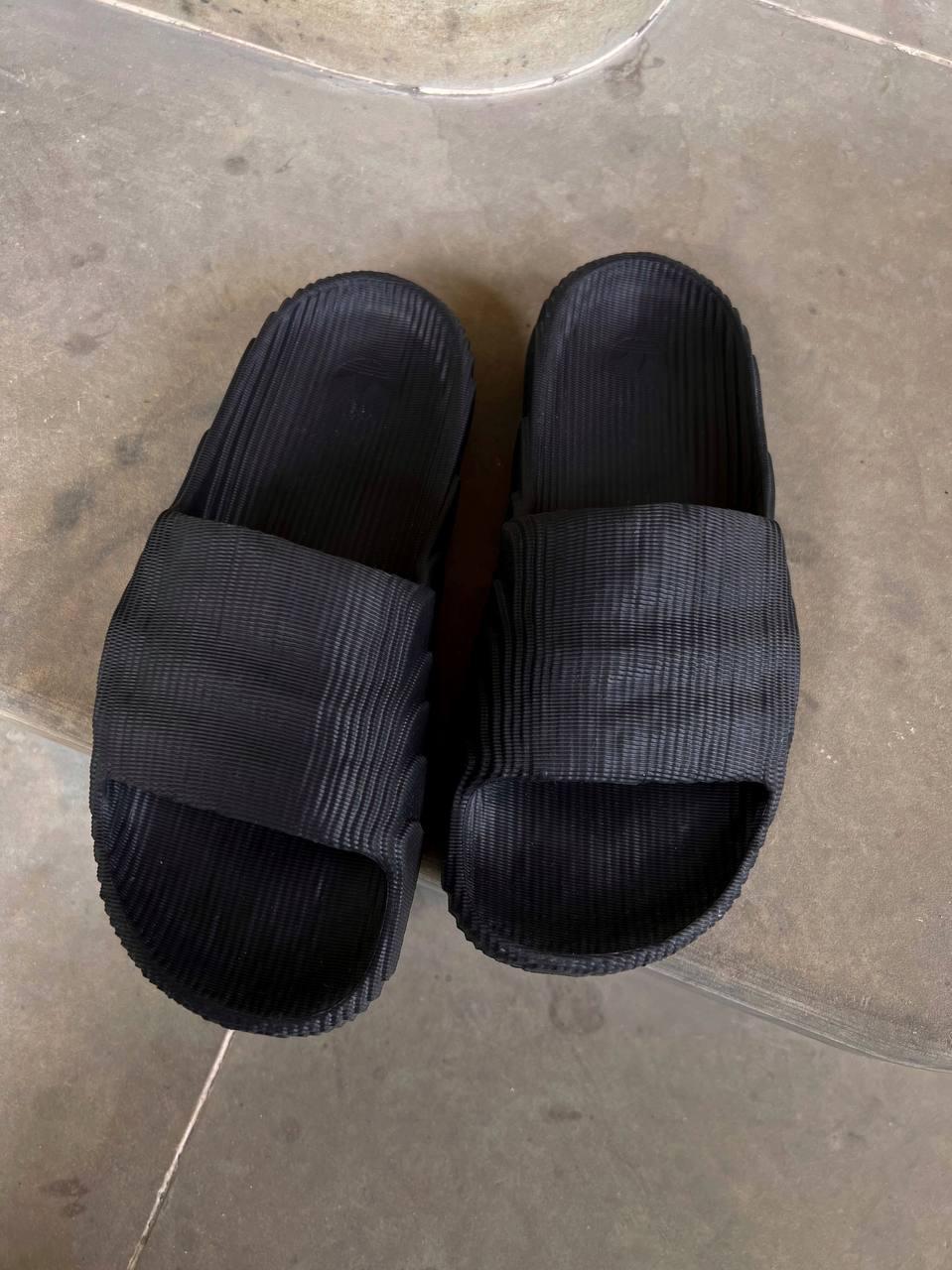Adidas Adilette Black