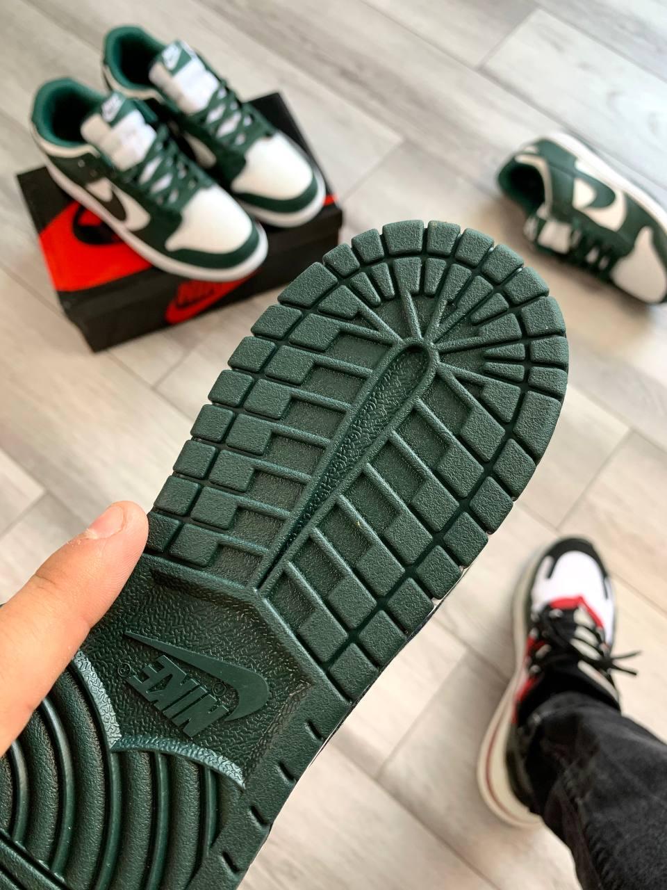 Nike SB Dunk Low Dark Green