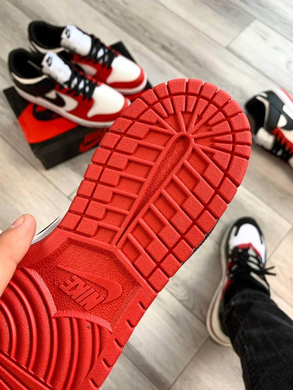 Nike SB Dunk Low Black Red