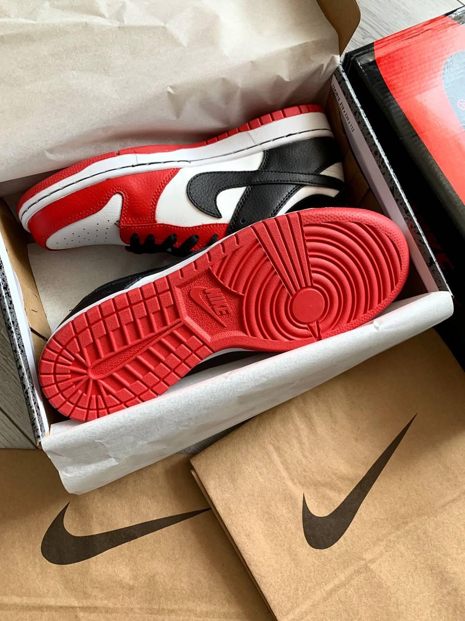 Nike SB Dunk Low Black Red