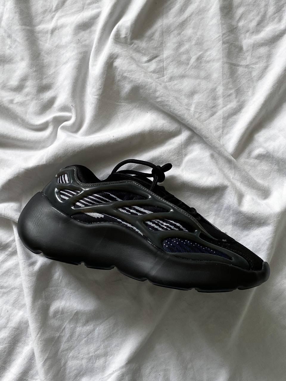 700 Black No brand