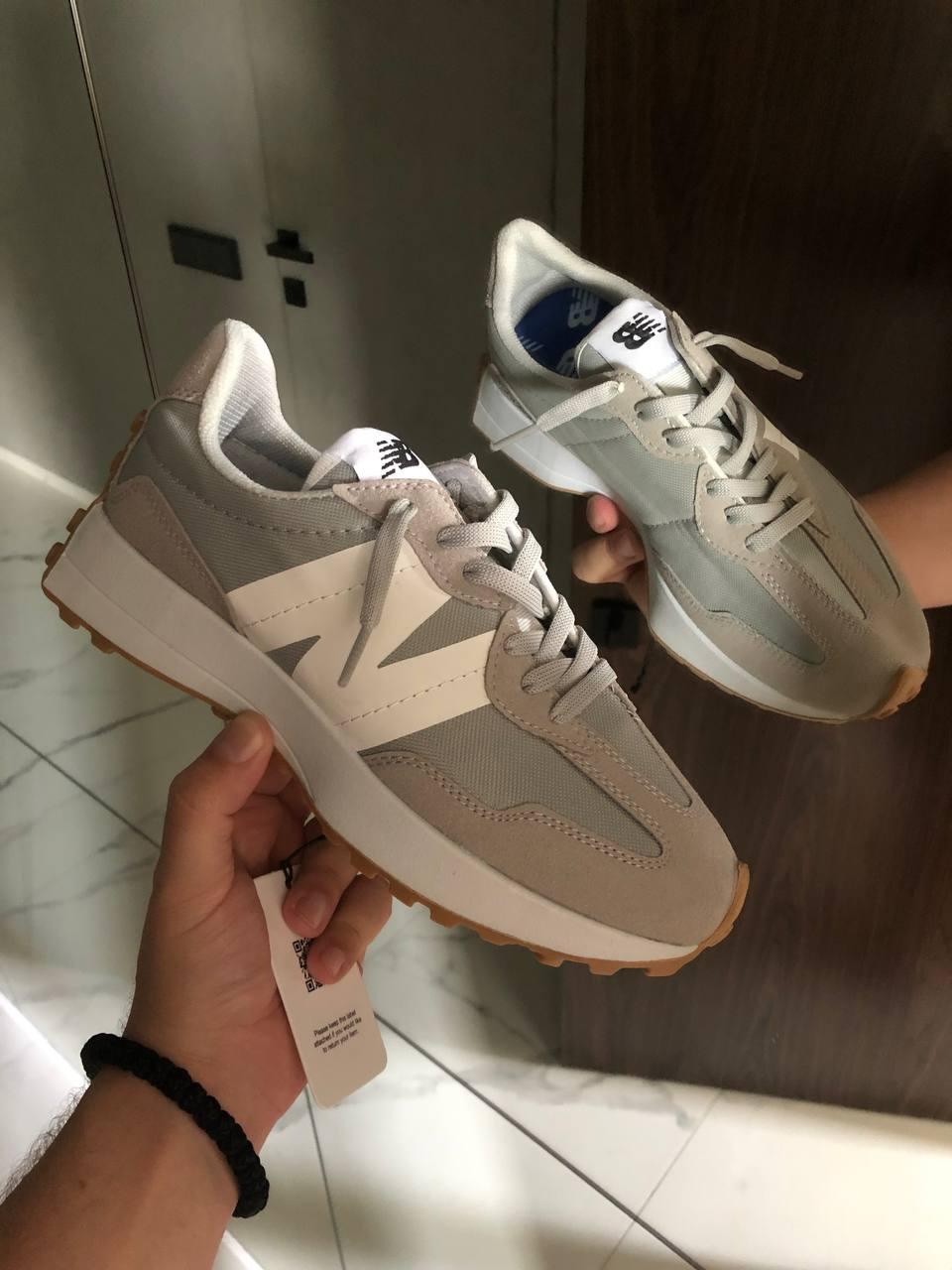New Balance 327 Ivory Grey
