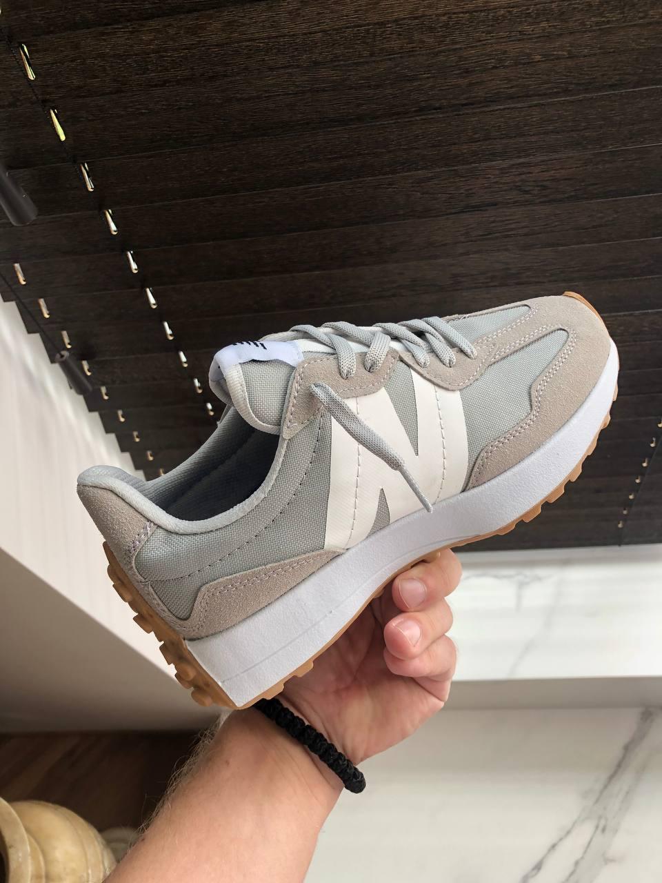 New Balance 327 Ivory Grey