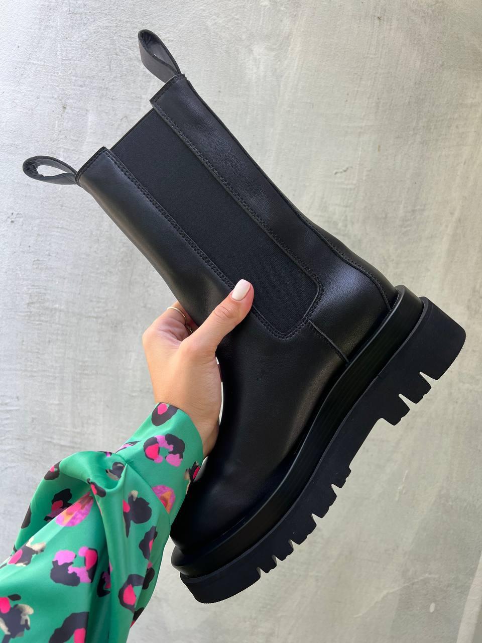 Bottega Veneta Black Premium