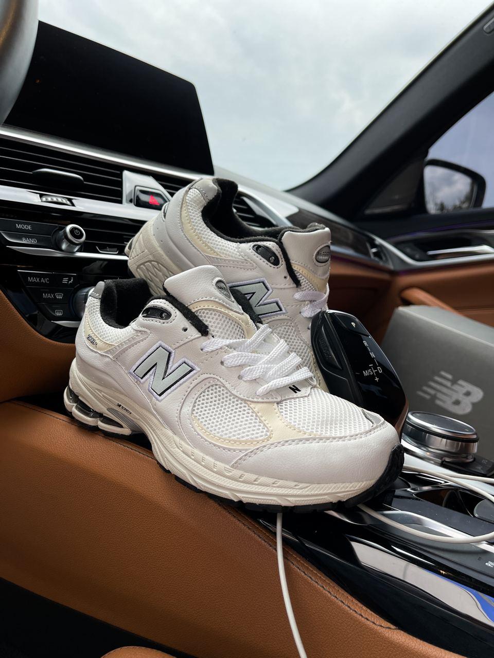 New Balance 2002R Beige v2