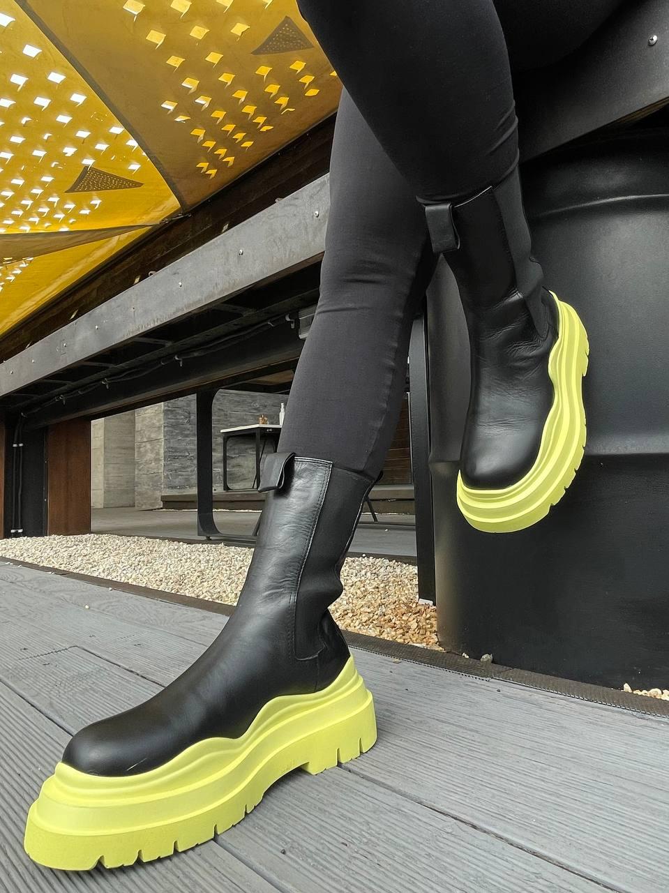 Bottega Veneta Black Yellow (No logo)