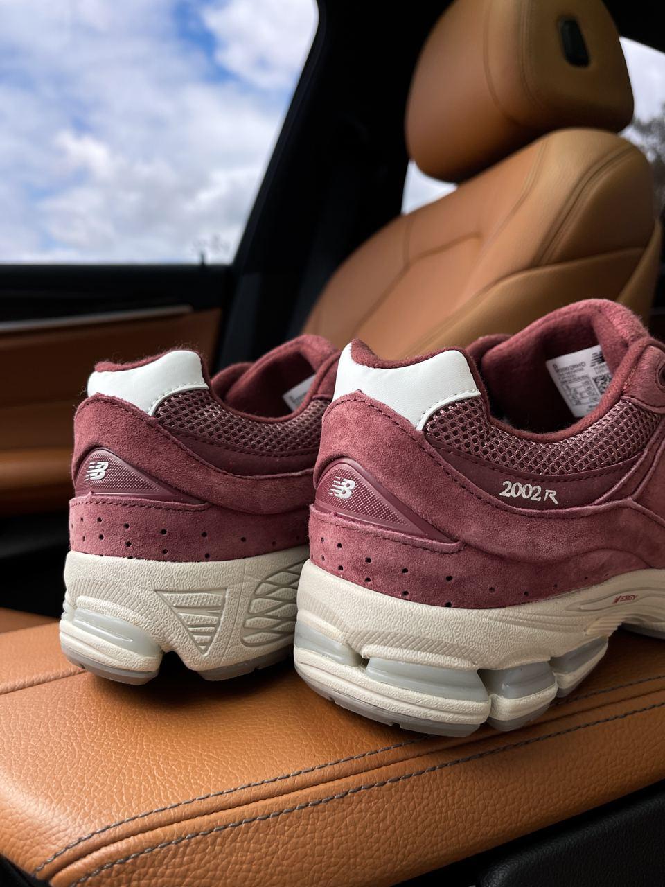 New Balance 2002R Black Fig
