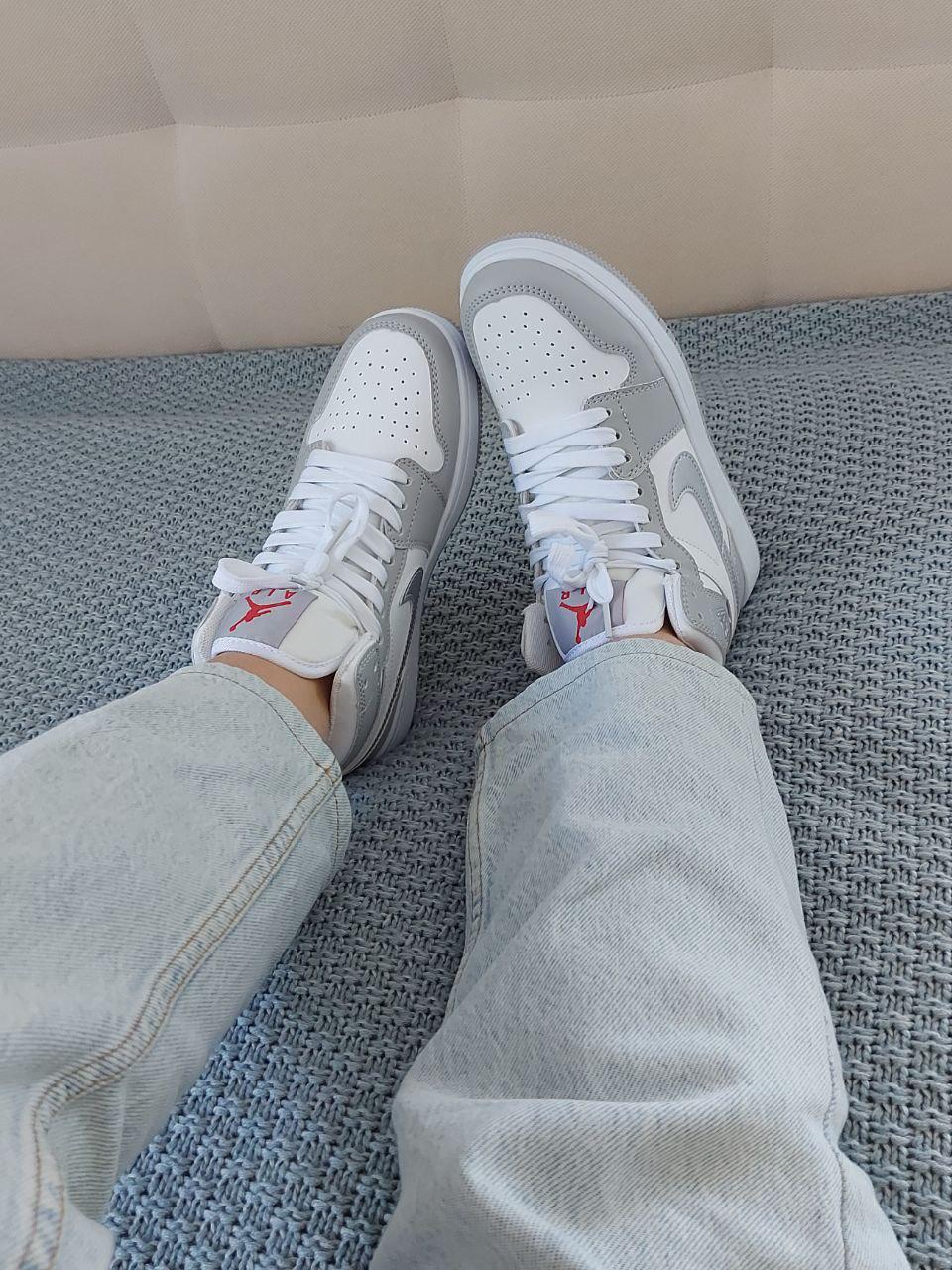 Nike Air Jordan 1 Grey Mettalic Silver Red Logo