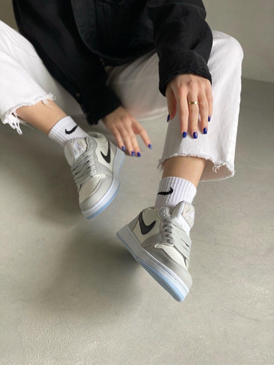 Nike Air Jordan 1 Low White Grey
