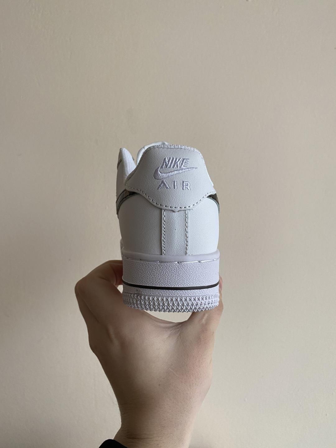 Nike Air Force 1 x Louis Vuitton 2