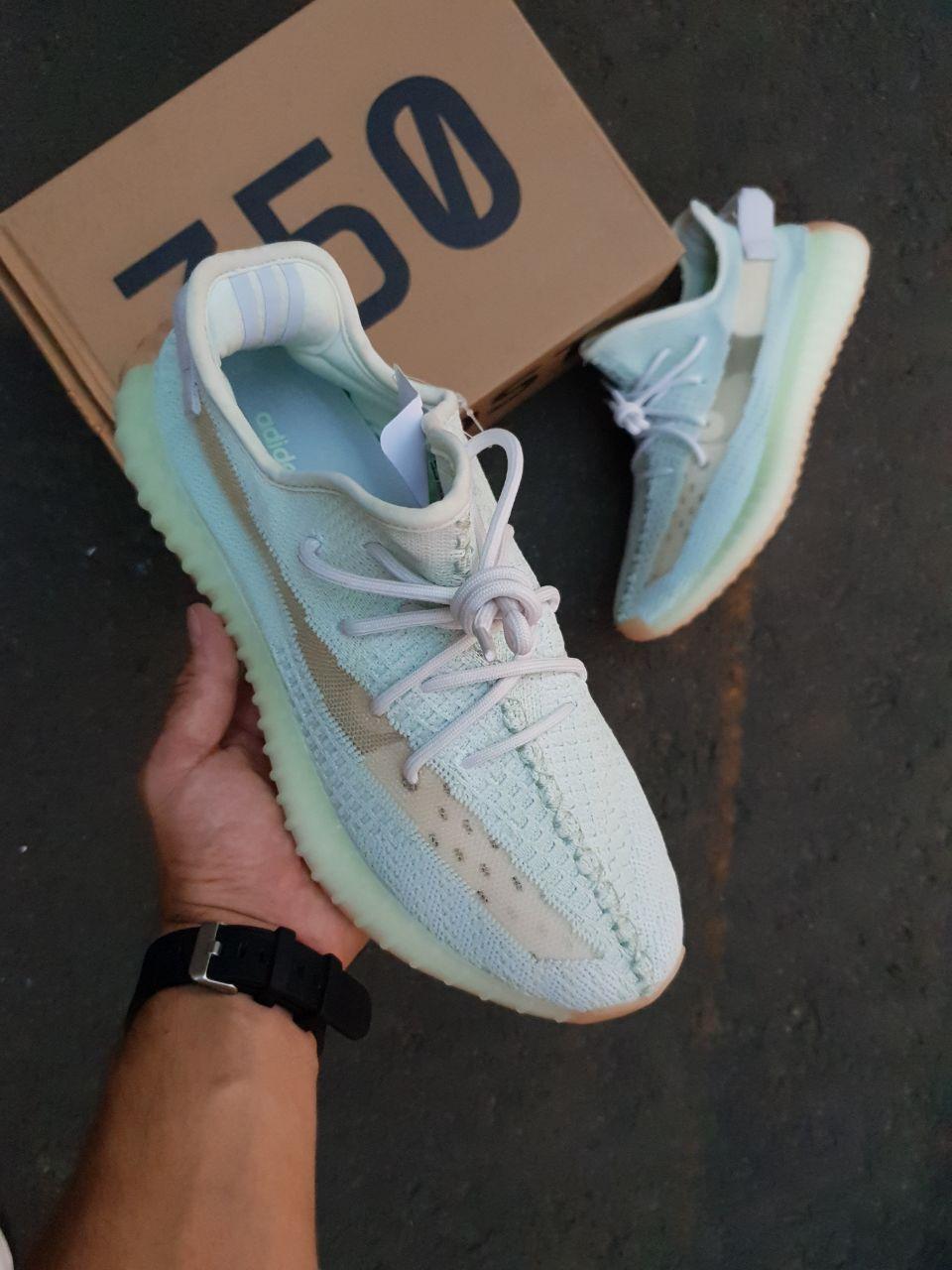 Adidas Yeezy Boost 350 V2 Hyper Space v2