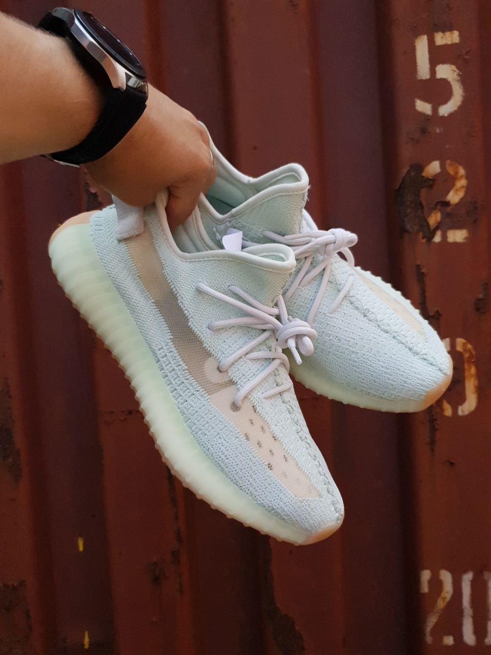 Adidas Yeezy Boost 350 V2 Hyper Space v2