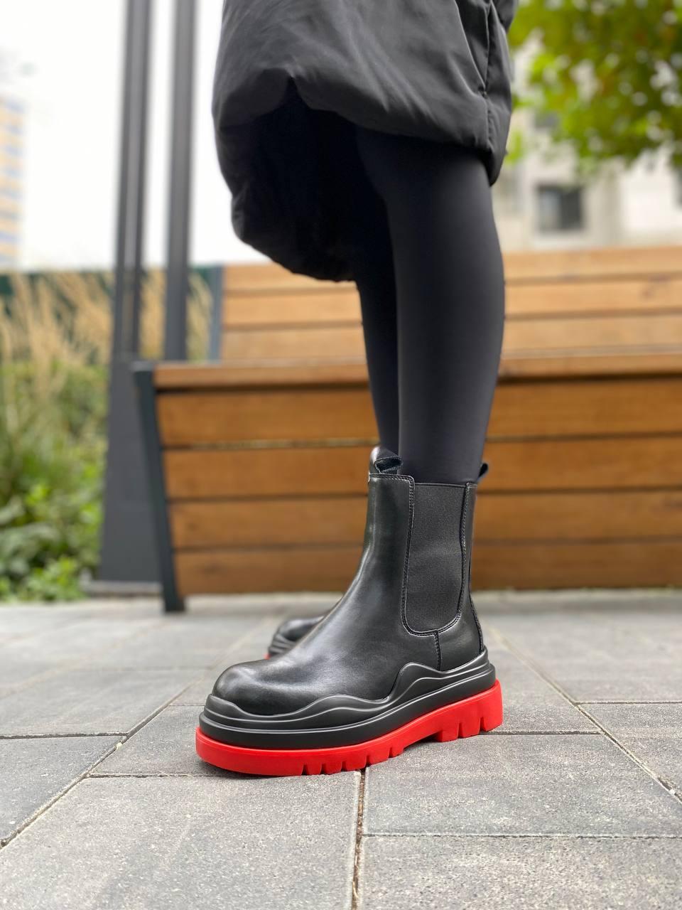 Bottega Veneta Black Red (No Logo) v2
