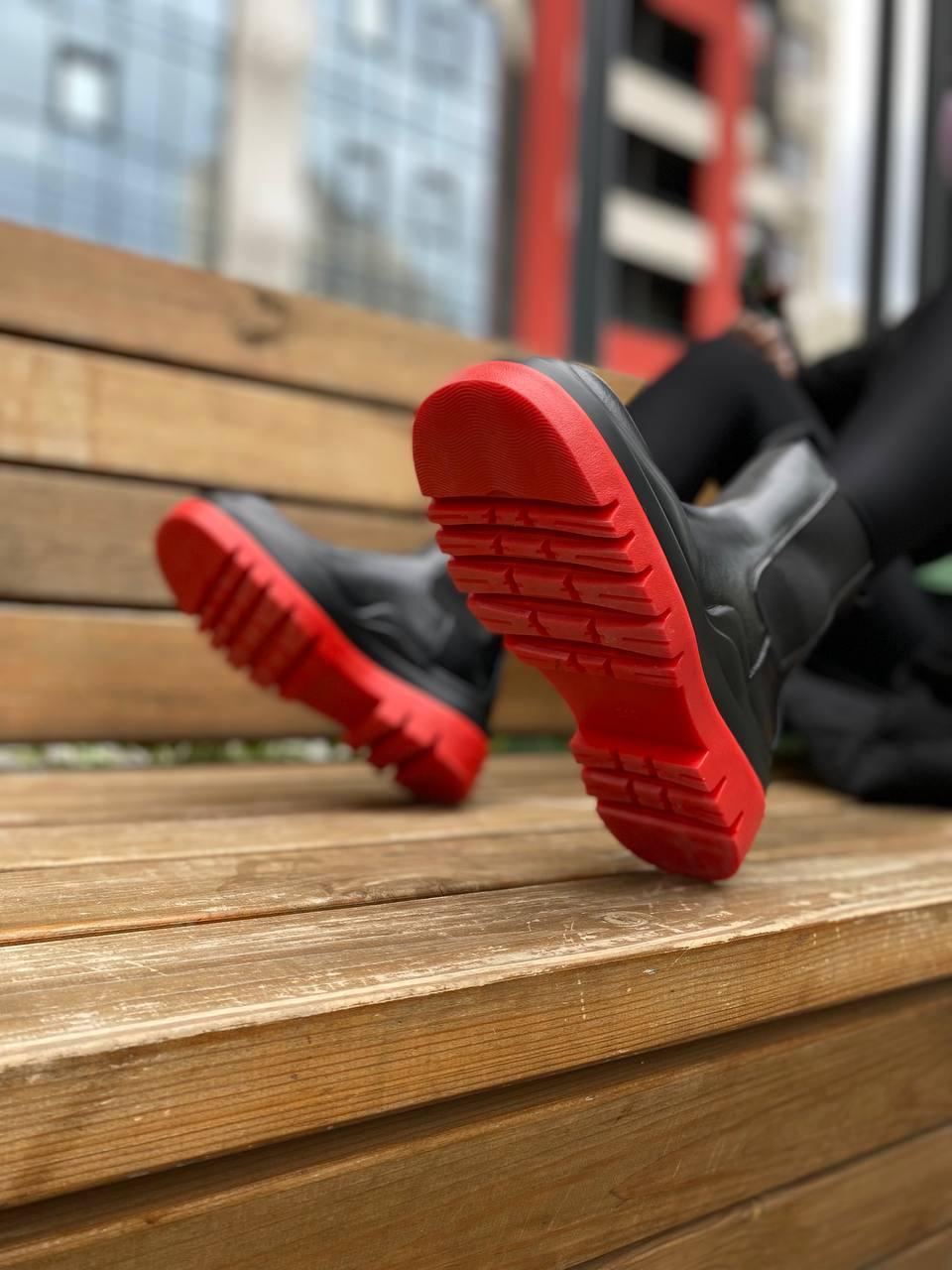 Bottega Veneta Black Red (No Logo) v2