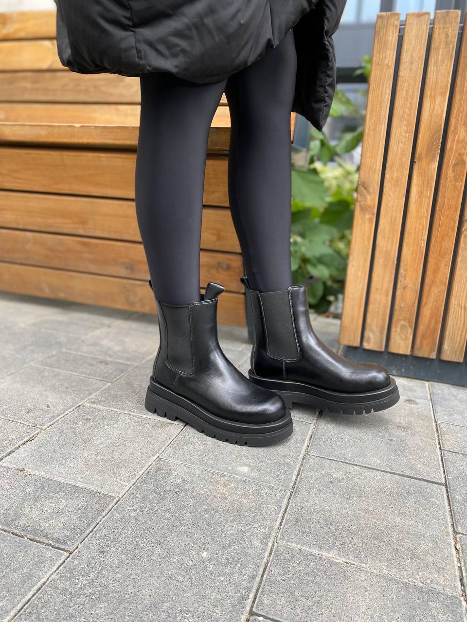 Bottega Veneta Full Black (No Logo)