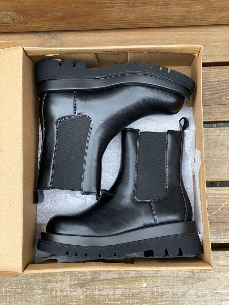 Bottega Veneta Full Black (No Logo)