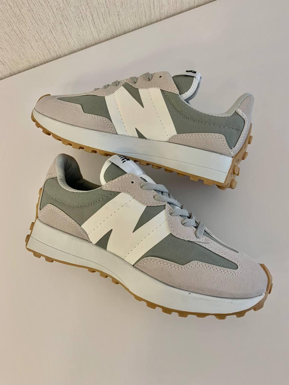 New Balance 327 Beige Green