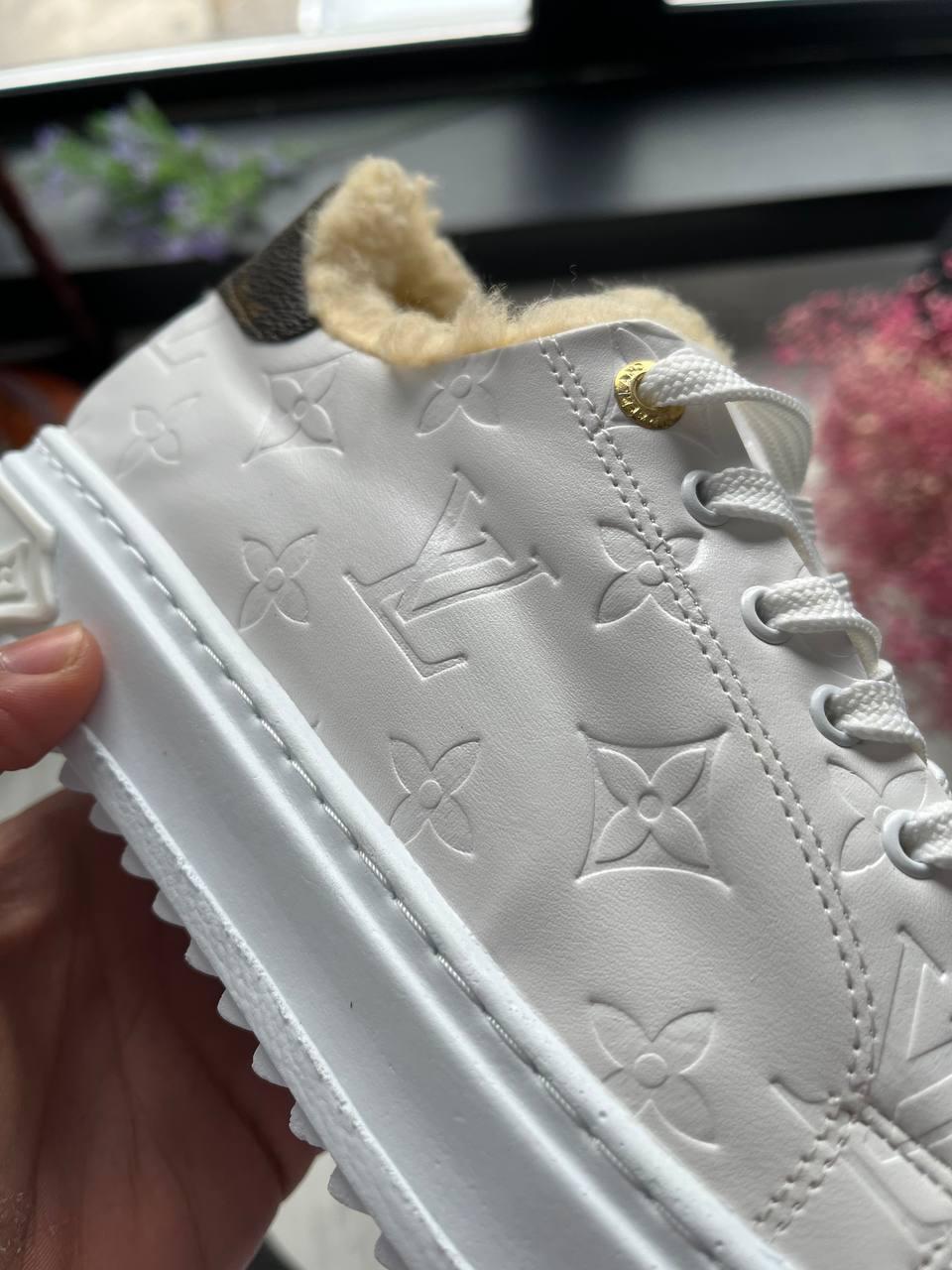 Louis Vuitton Time Out White