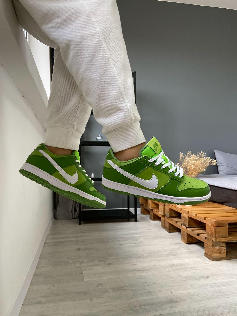 Nike Dunk Low Chlorophyll