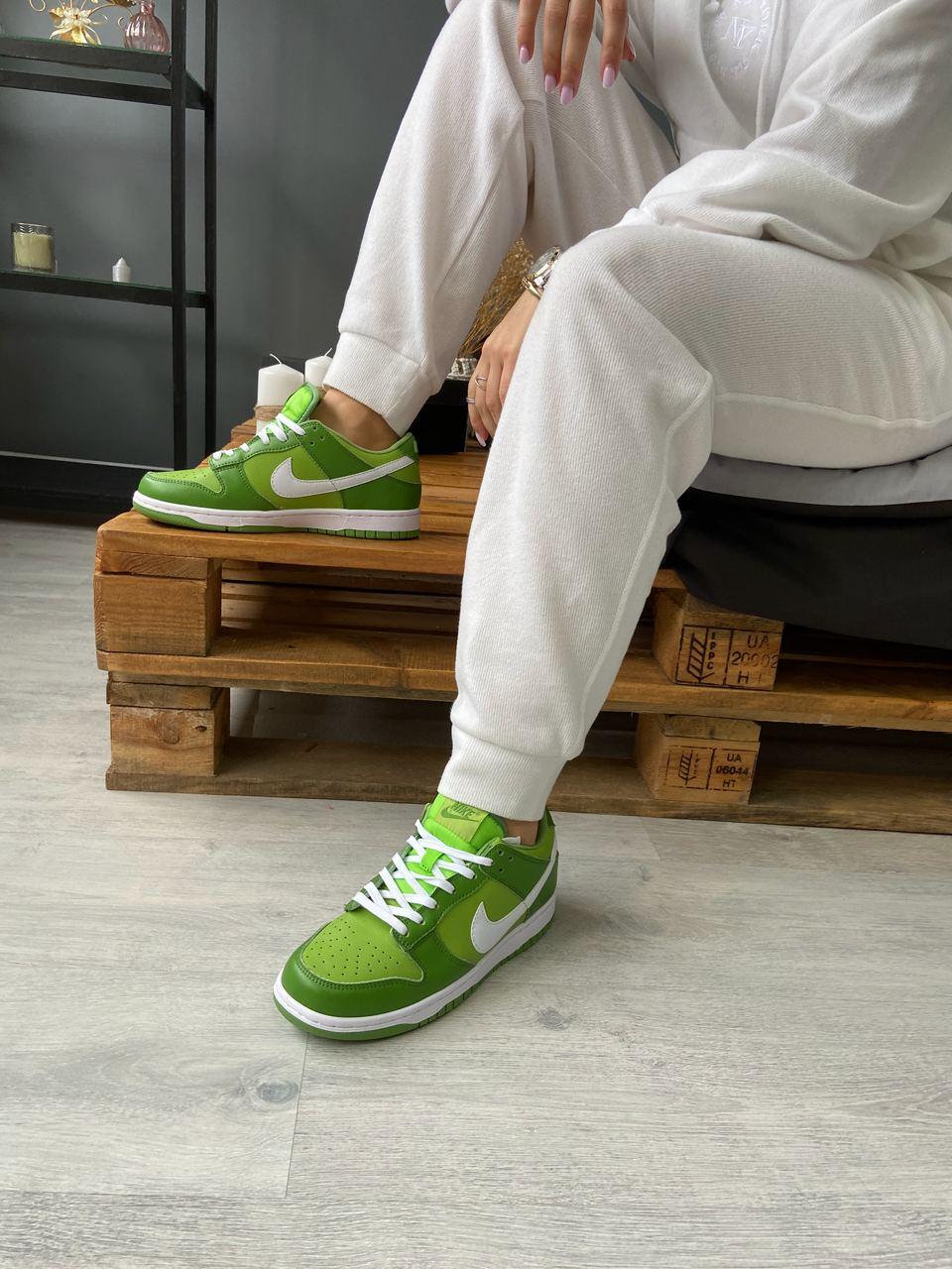Nike Dunk Low Chlorophyll