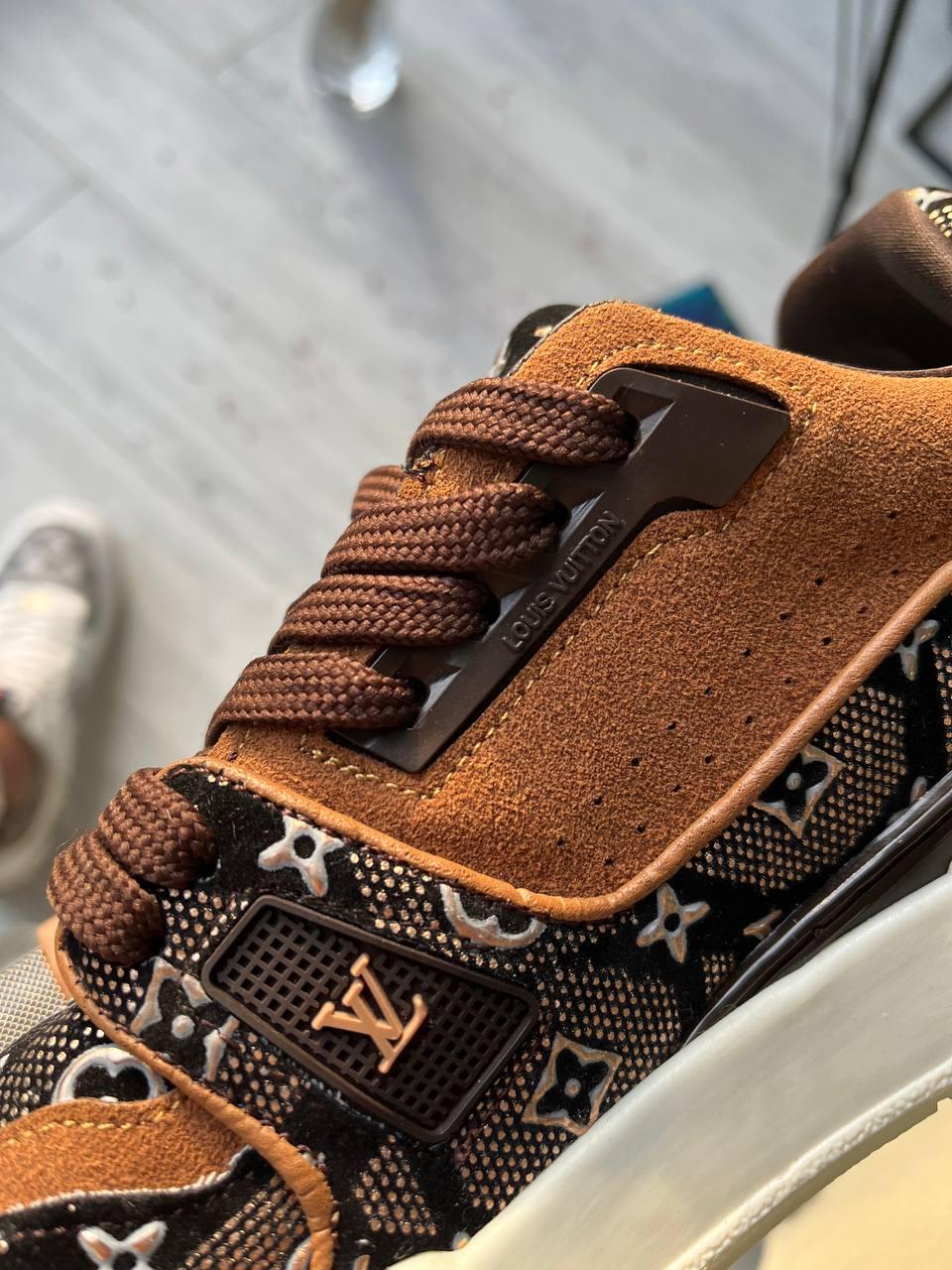 Louis Vuitton Trainer Brown
