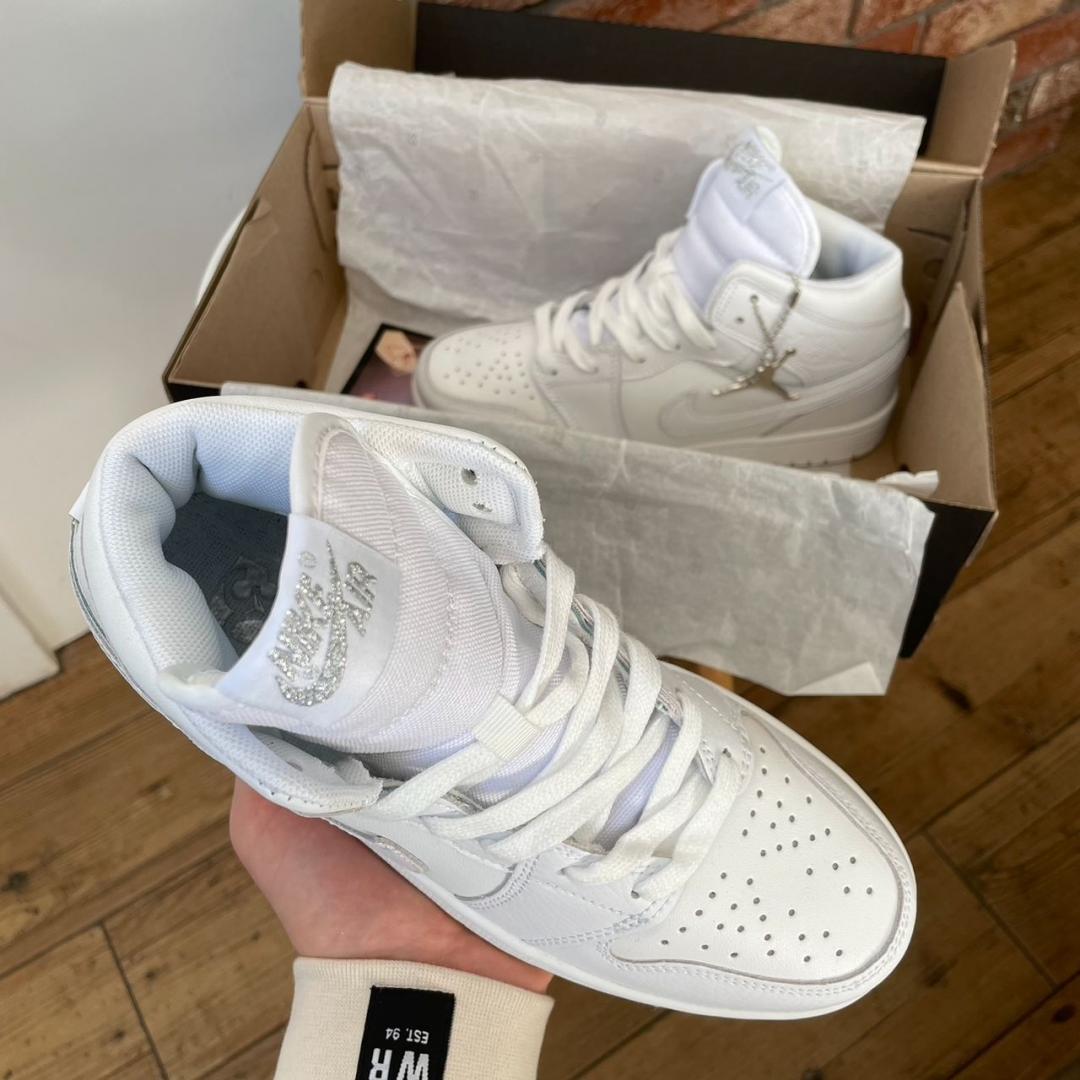 Nike Air Jordan 1 Retro High Full White v2
