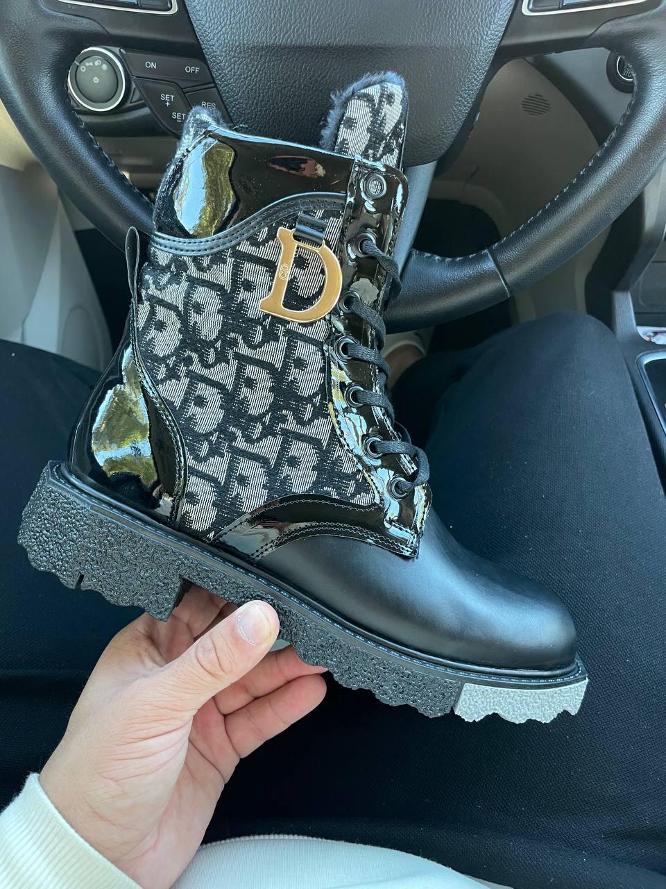 Dior Boots Black Fur v2