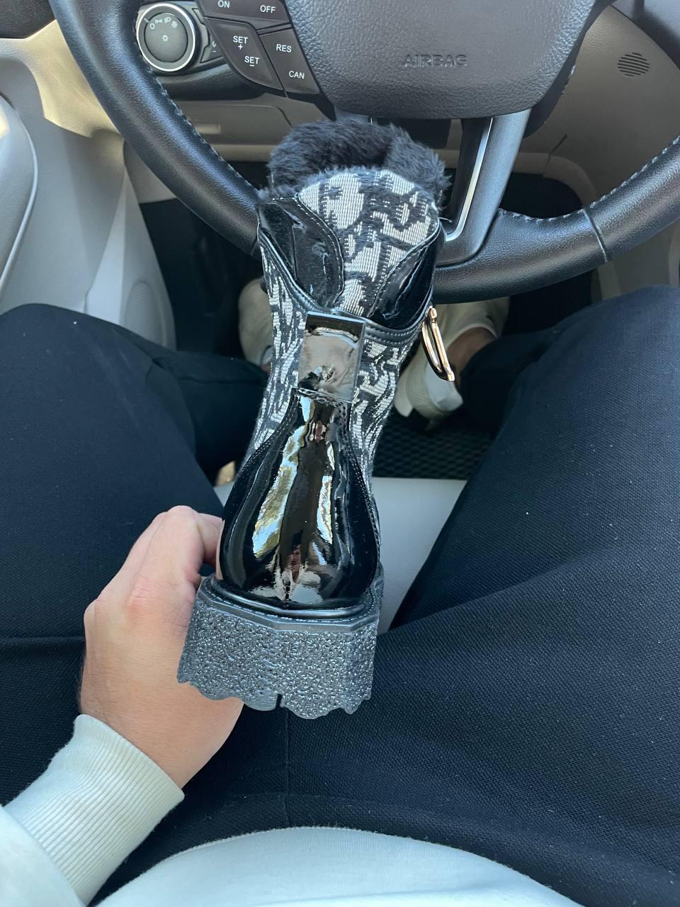 Dior Boots Black Fur v2