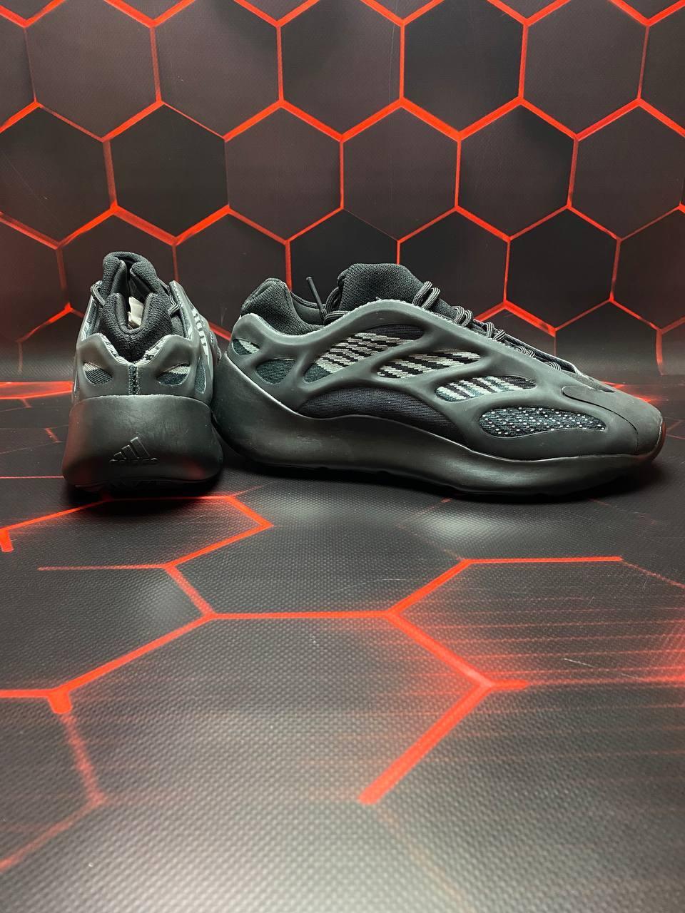 Adidas Yeezy Boost 700 V3 Alvah Black